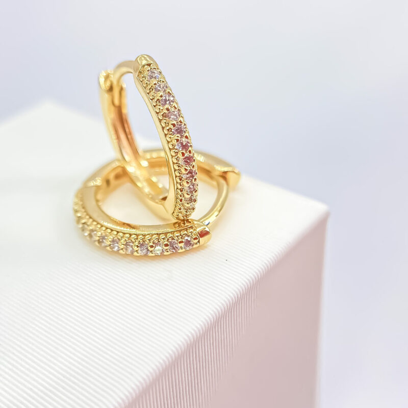 Brinco Argola Dourada com Zircônias