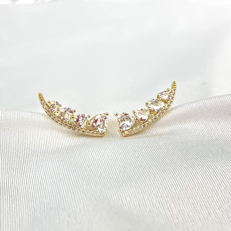 Brinco Ear Cuff Coração com Zircônias
