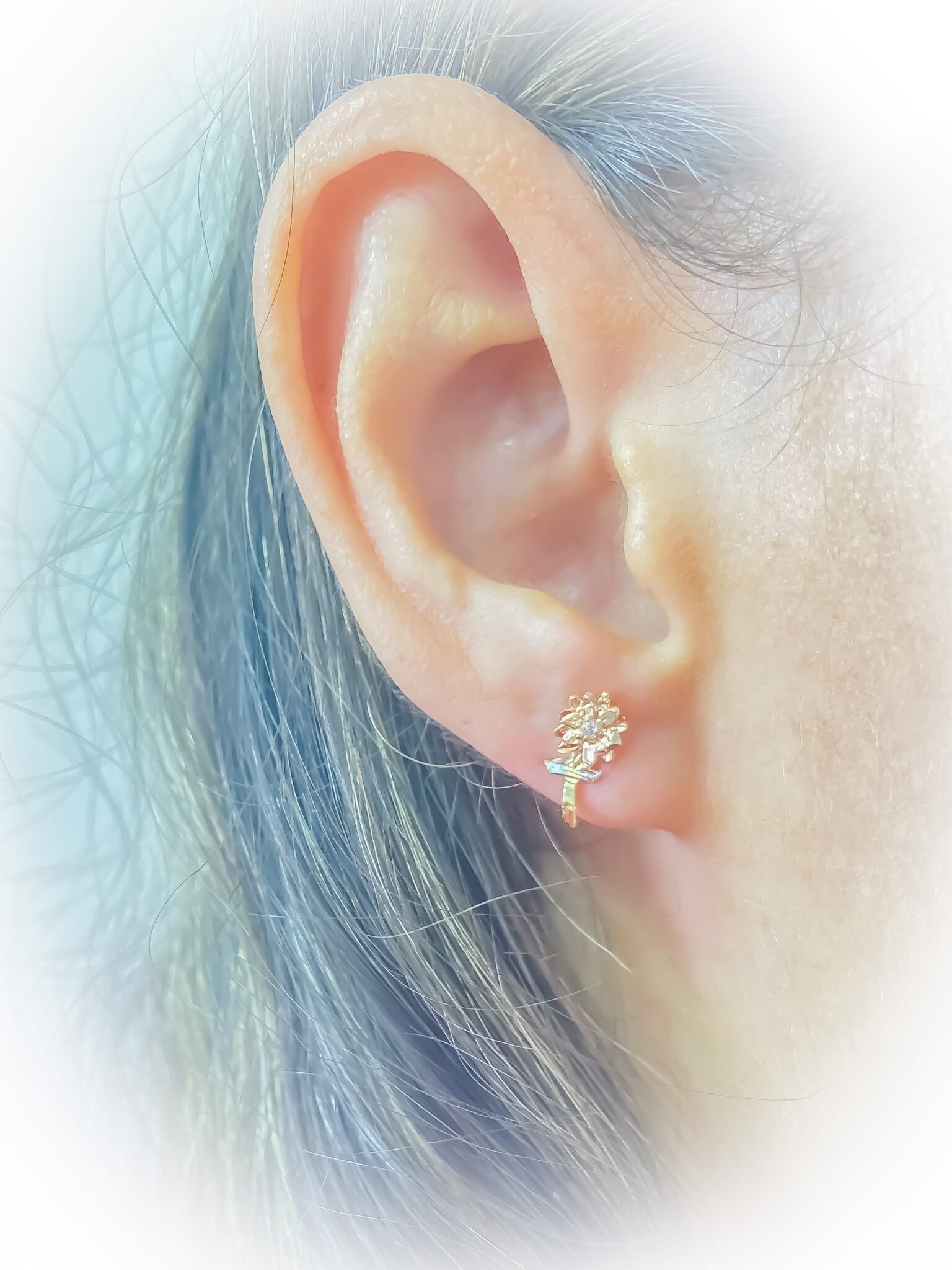 Brinco Flor do Deserto 3 Cores de Ouro - Image 3