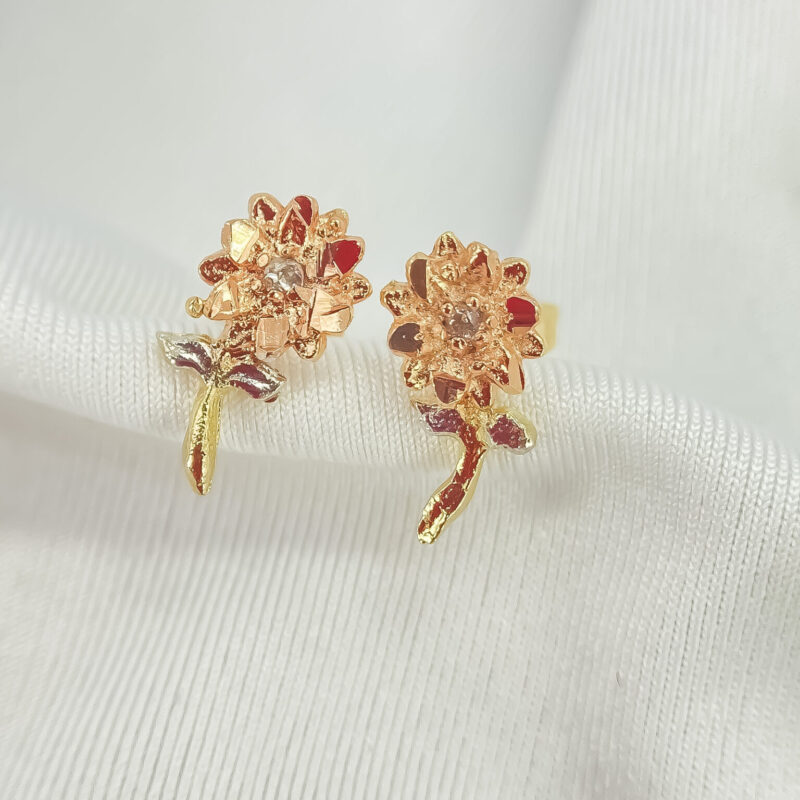 Brinco Flor do Deserto 3 Cores de Ouro